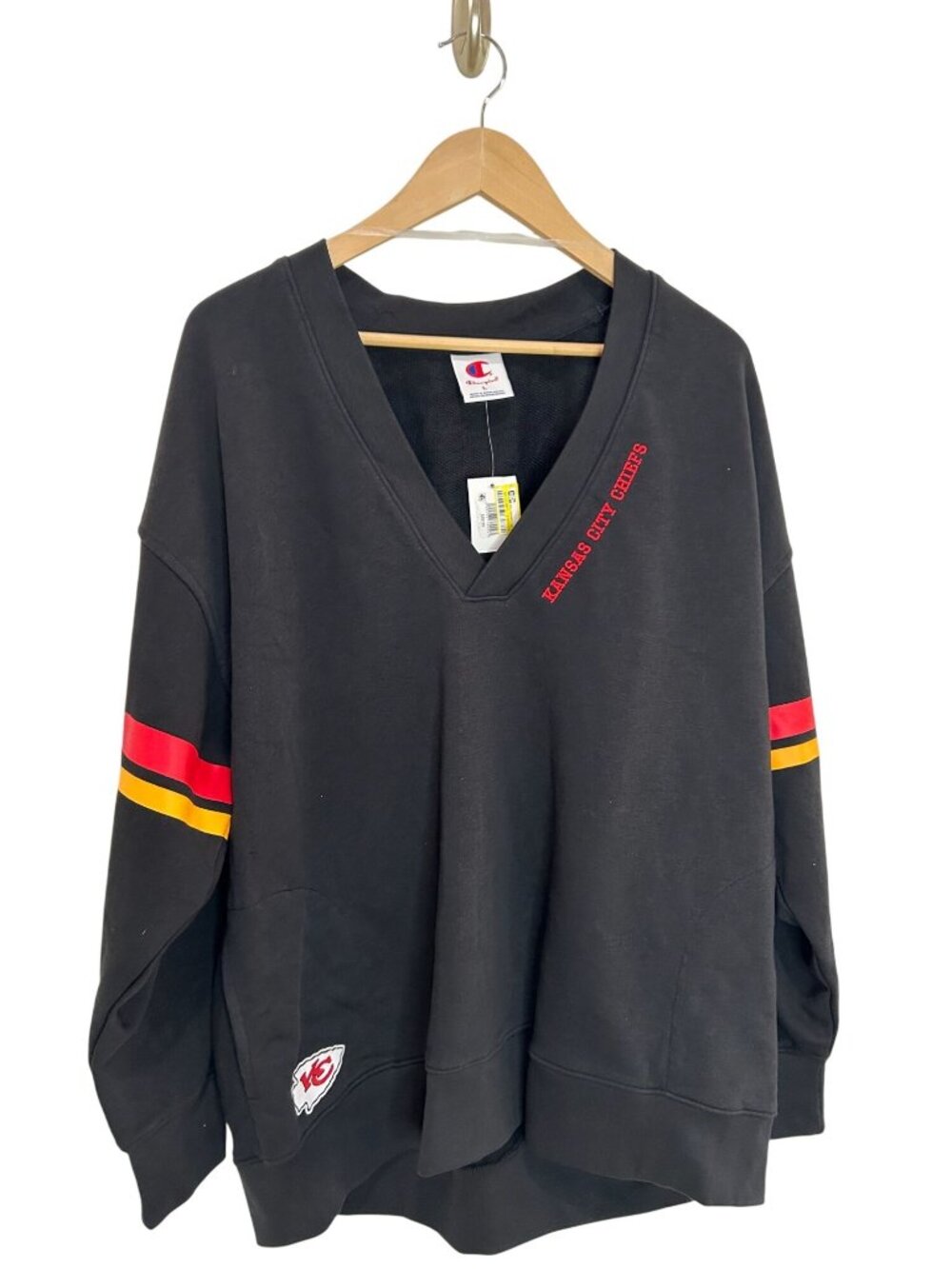 NWT Champion Kansas City Chiefs Women's Large Oversized V Neck sweatshirt, MSRP